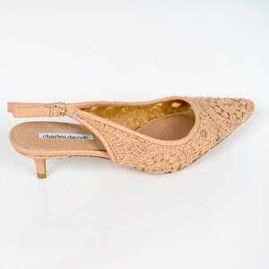 NWT Charles David Macrame  lace pump - 9